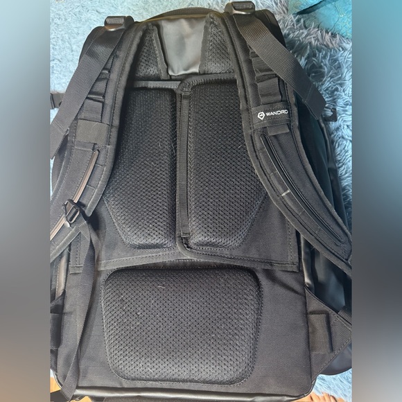 Wandrd 35L transit backpack - Picture 14 of 16